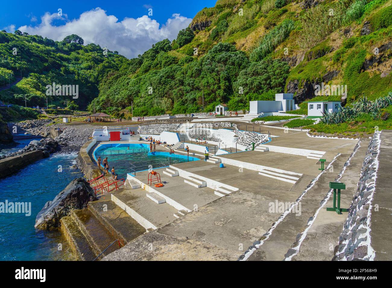 Piscina Natural Da Boca De Ribeira, Nordeste, Sao Miguel Atlantic Ocean