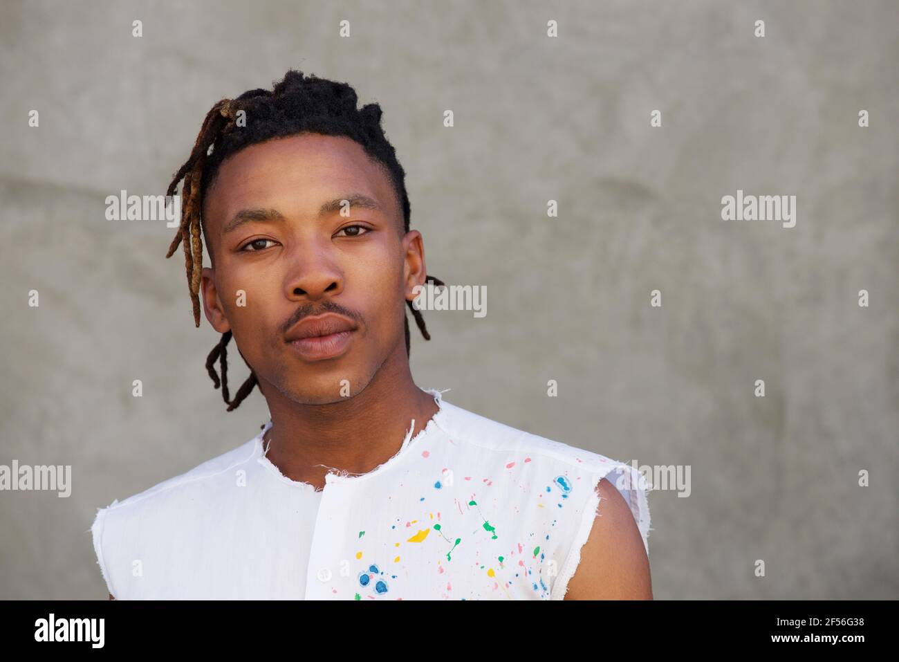 Black man with dreadlocks hi-res stock photography and images - Alamy