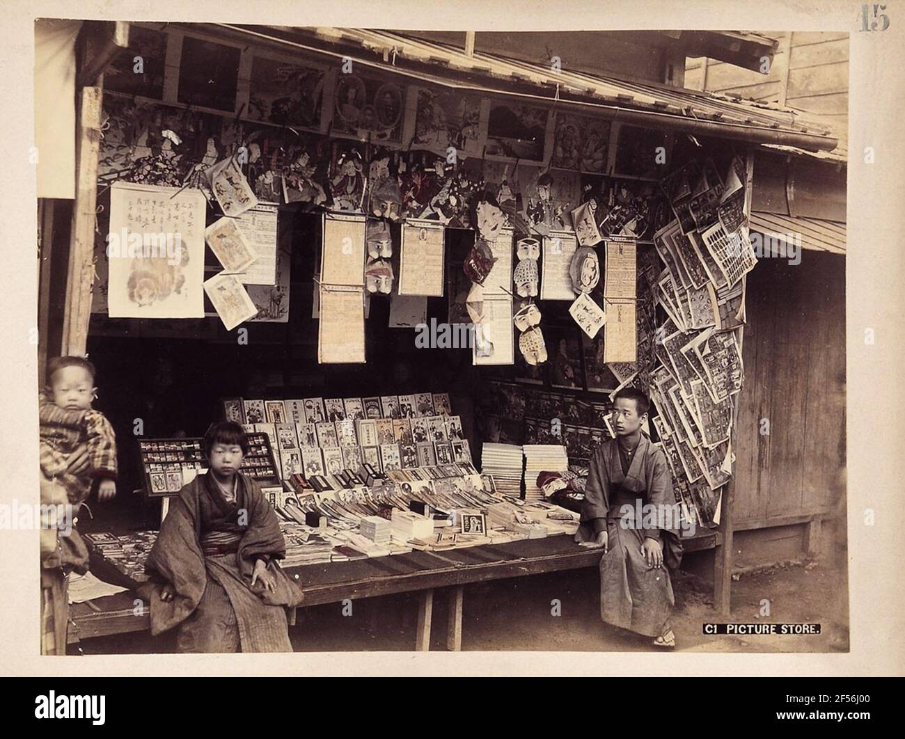 Early 1900s store window hi-res stock photography and images - Alamy
