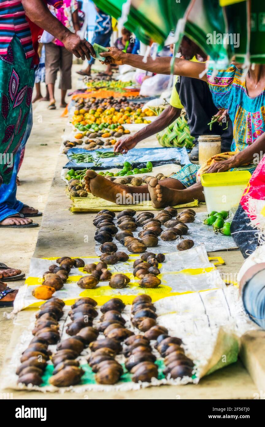 Papua new guinea food hires stock photography and images Alamy
