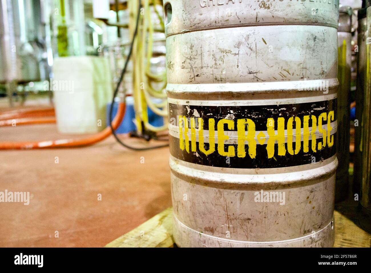 Aluminum beer keg hires stock photography and images Alamy