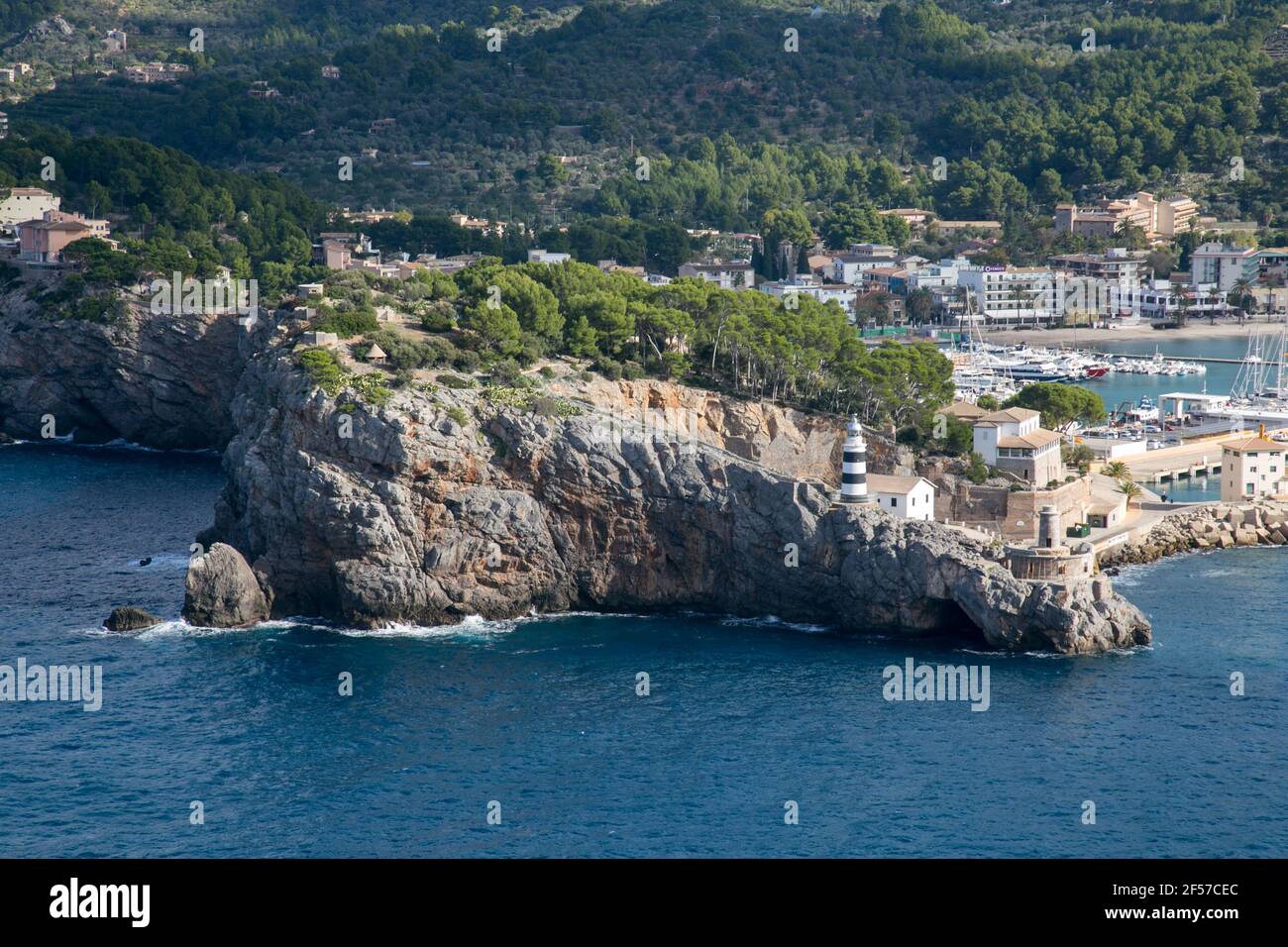 Port de Sóller village and the port of the town of Sóller, in Mallorca, in the Balearic Islands, Spain. Serra de Tramuntana UNESCO World Heritage Site Stock Photo