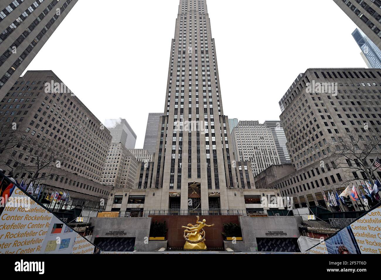30 rockefeller plaza hi-res stock photography and images - Alamy