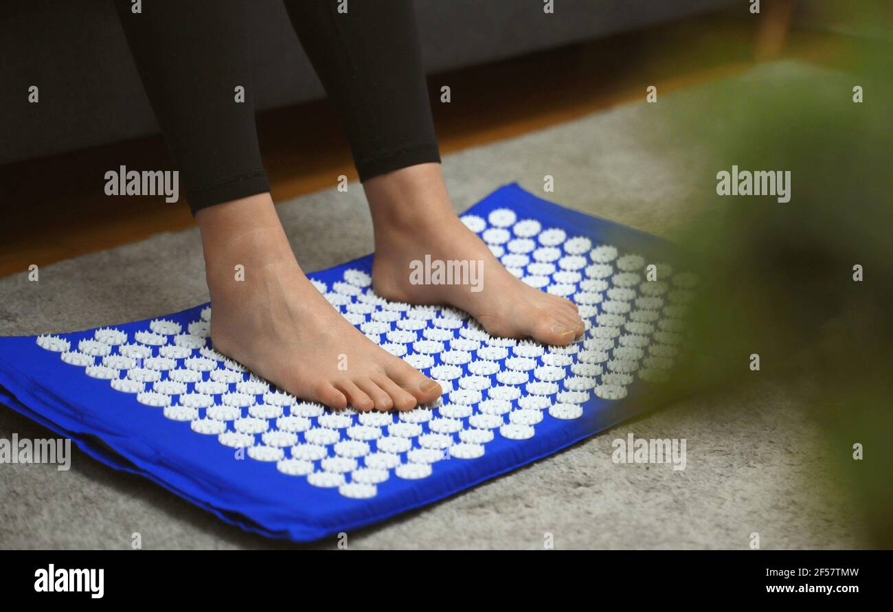 Acupuncture mat hires stock photography and images Alamy