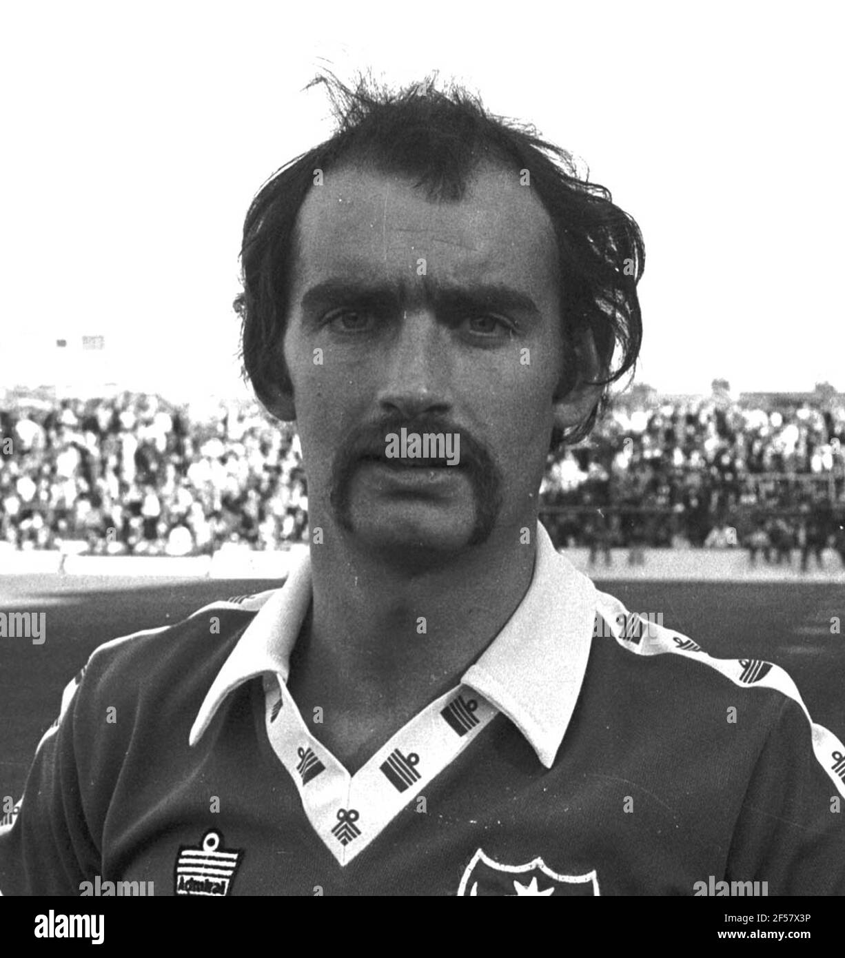 PORTSMOUTH FC, POMPEY, PHIL ASHWORTH PIC MIKE WALKER Stock Photo Alamy