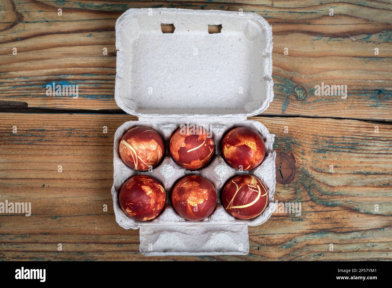Colored Easter eggs in onion skin, meterials of nature for egg coloring