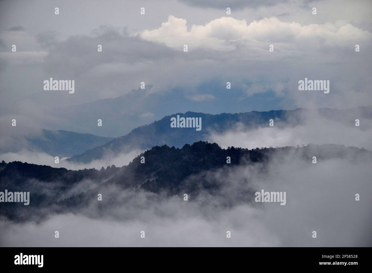 Cloud On Ridges Layered cloud cover hi-res stock photography and images - Alamy