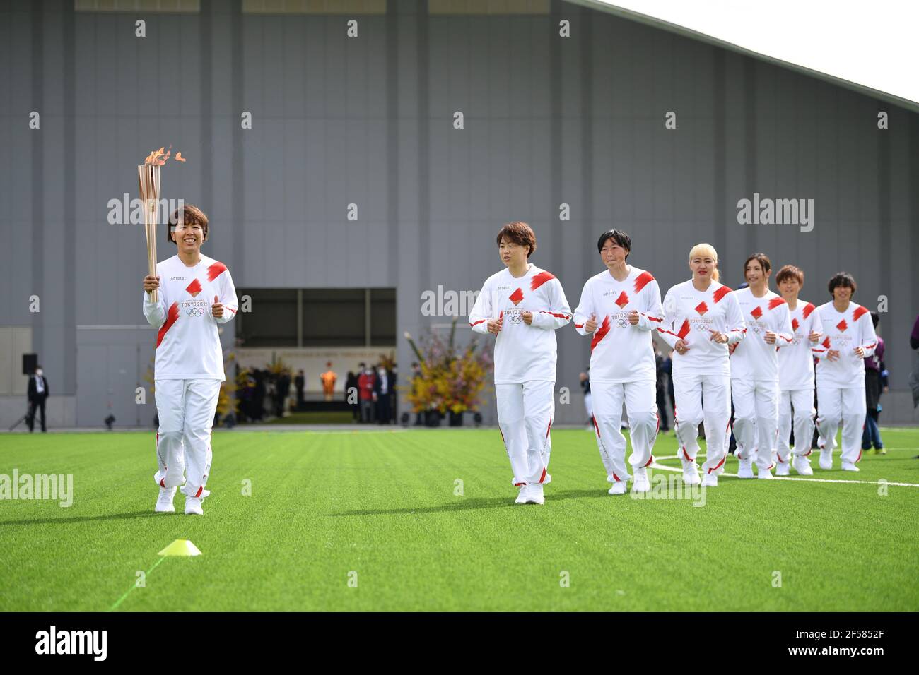 Fukushima Japan 25th Mar 21 Azusa Iwashimizu And Members Of Japan S 11 World Cup Winning Women S Football Team Participate In The Tokyo Olympic Torch Relay At Fukushima National Training Center J Village Fukushima Japan 25th Mar 21 Azusa Iwashimizu And Members Of Japan S 11 World Cup Winning Women S Football Team Participate In The Tokyo Olympic Torch Relay At Fukushima National Training Center J Village