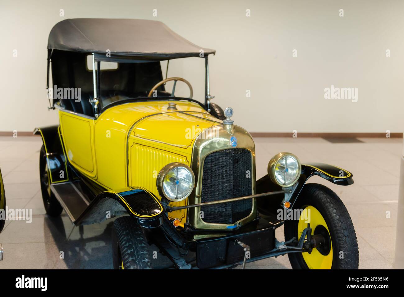 Photo : CABRIOLET 5HP 1923 Fiche Auto Car card 1922-1924 #037.14 CITROËN C2 