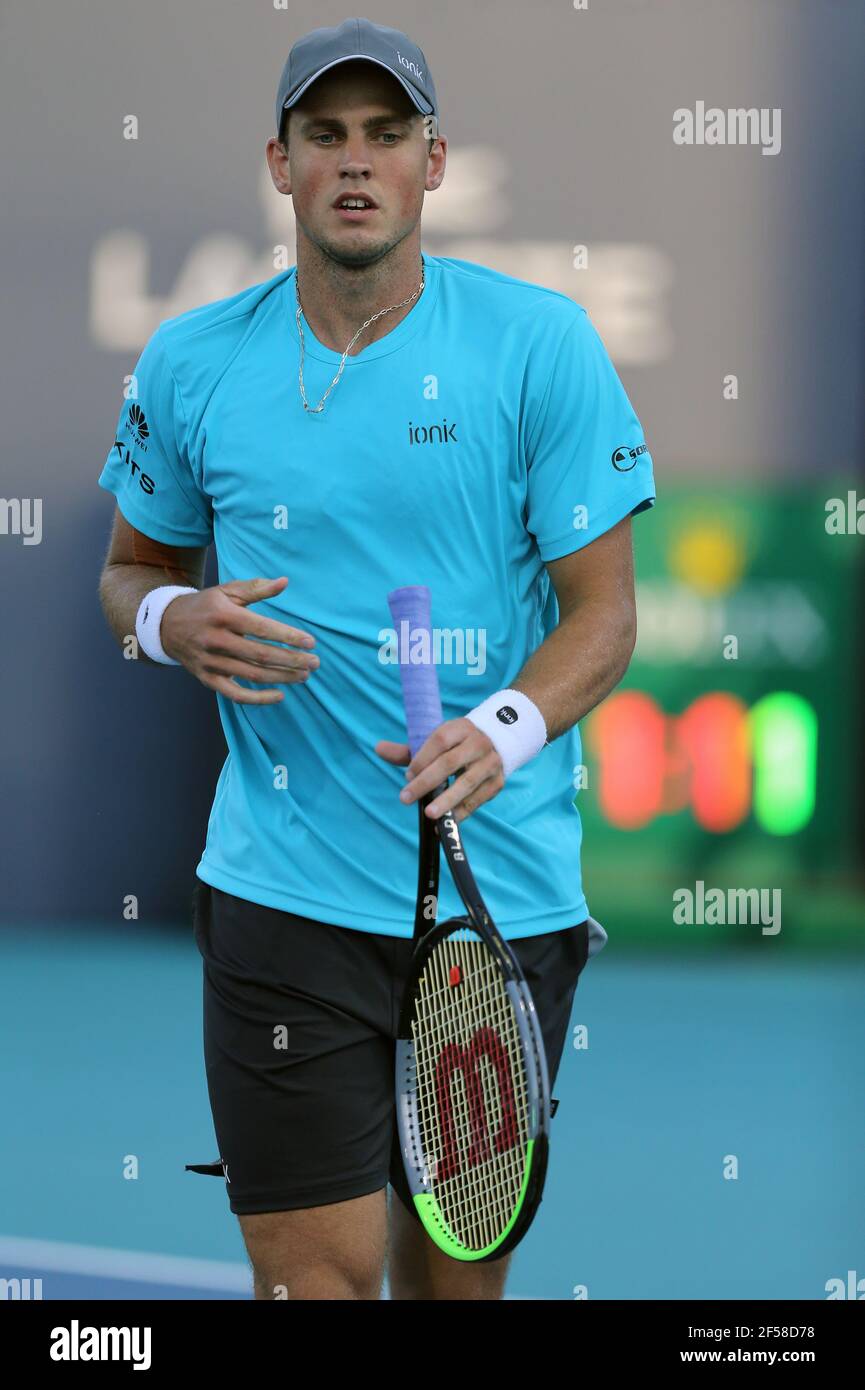 Miami Gardens, FL, USA. 24th Mar, 2021. Vasek Pospisil seen playing on day 3 of the Miami Open on March 24, 2021 at Hard Rock Stadium in Miami Gardens, Florida People: Vasek Pospisil Credit: Hoo Me/Media Punch/Alamy Live News Stock Photo