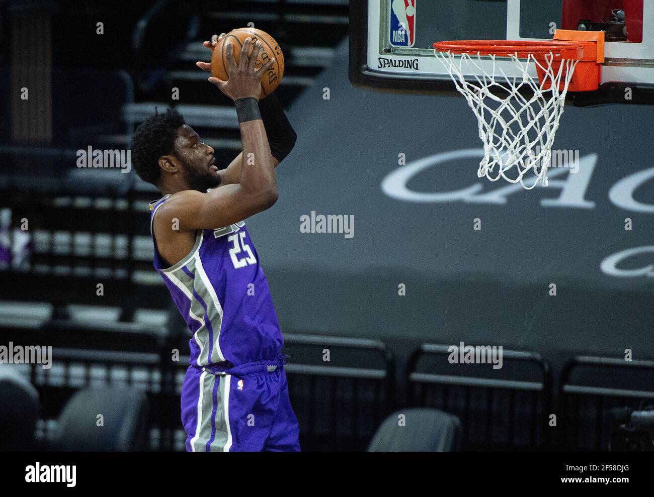 Sacramento, CA, USA. 24th Mar, 2021. Sacramento Kings forward Chimezie