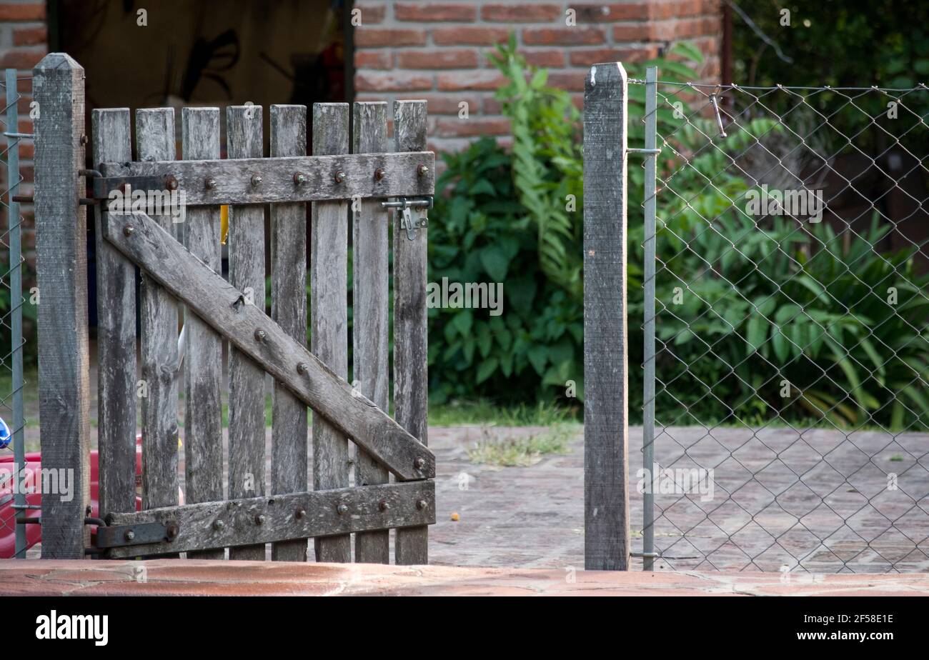 gate of a fence Stock Photo - Alamy