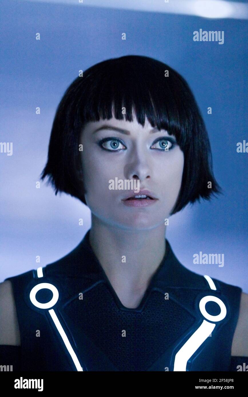 OLIVIA WILDE in TRON LEGACY (2010) -Original title: TRON: LEGACY-, directed  by JOSEPH KOSINSKI. Credit: LIVEPLANET/WALT DISNEY PRODUCTIONS / Album  Stock Photo - Alamy, image size:867x1390