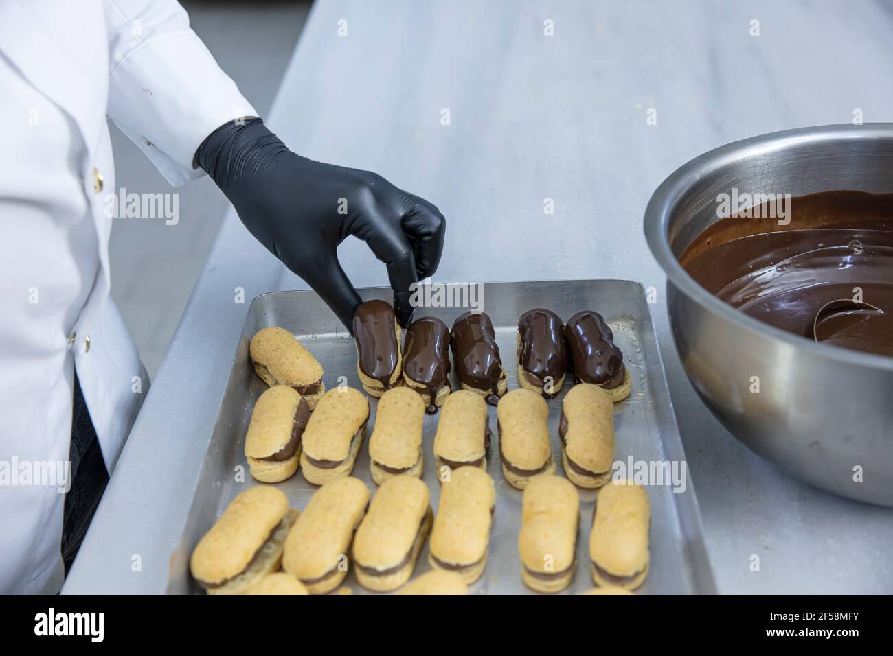 Making chef eclairs in the kitchen. Eclairs Pasta Turkish delicious ...