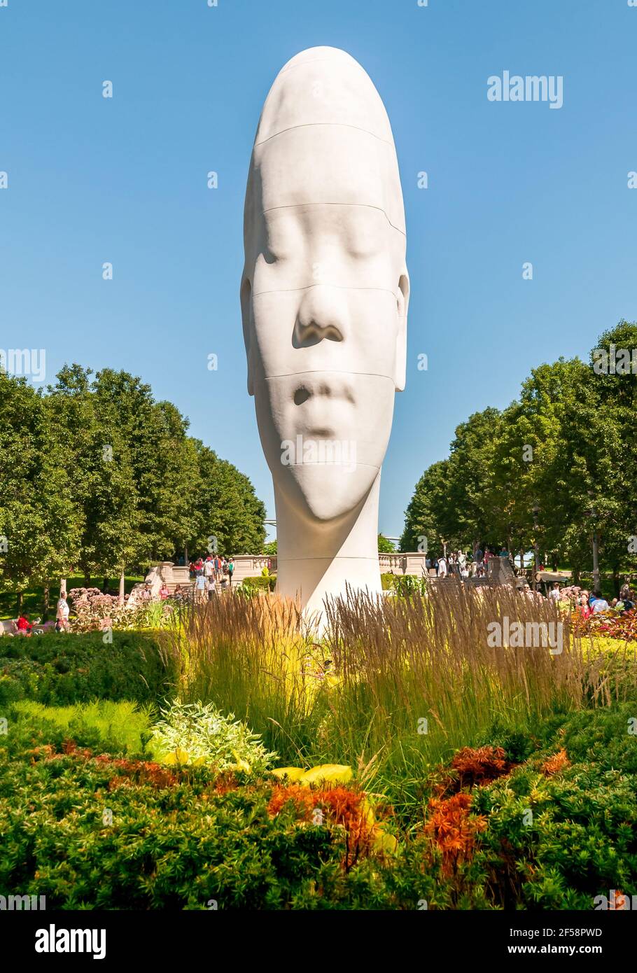 Chicago, Illinois, USA August 15, 2014 The Awilda biggest Head