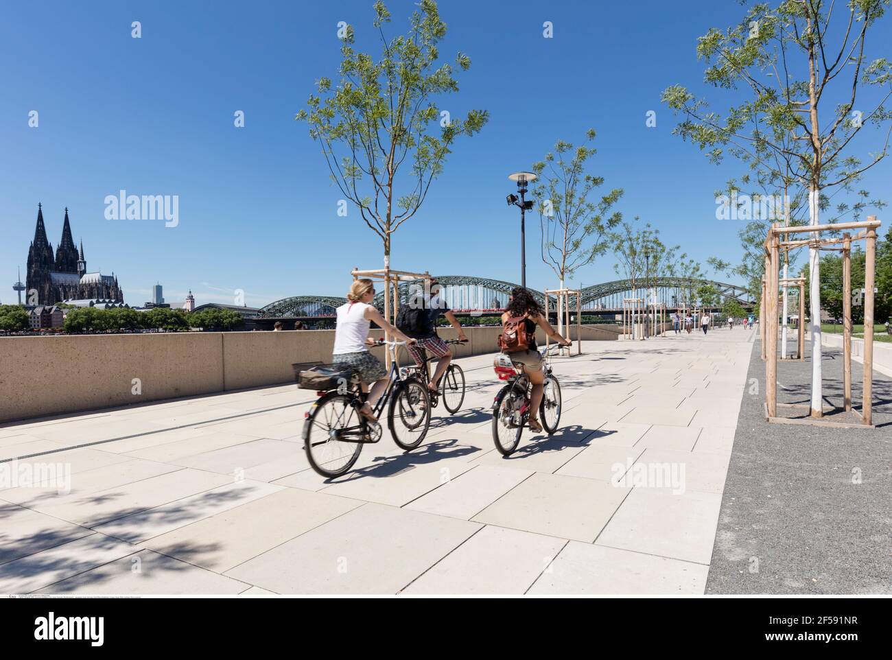 Cologne deutz hi-res stock photography and images - Alamy