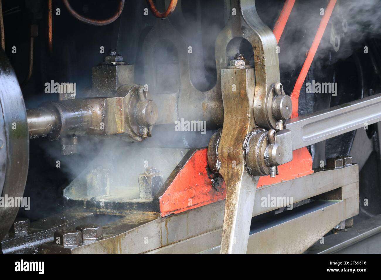 Steam engine piston hires stock photography and images Alamy