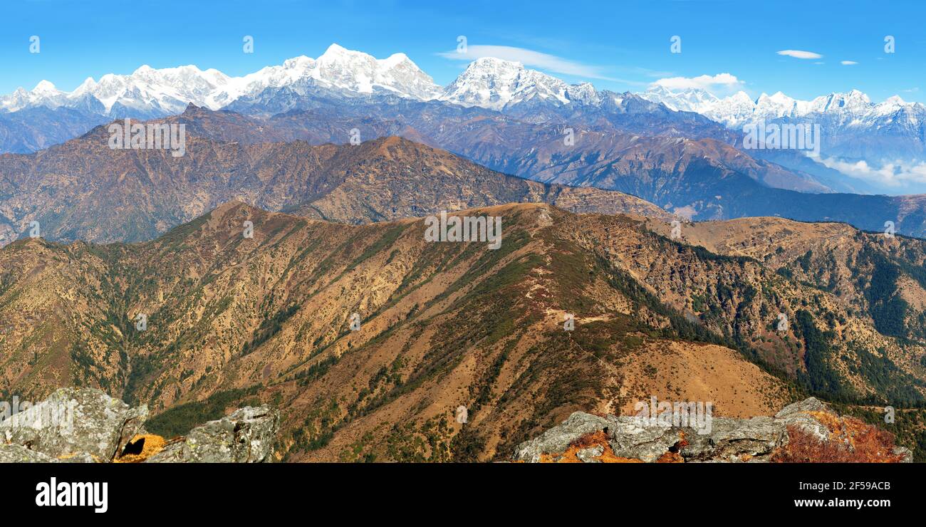Himalayas mounts hi-res stock photography and images - Alamy