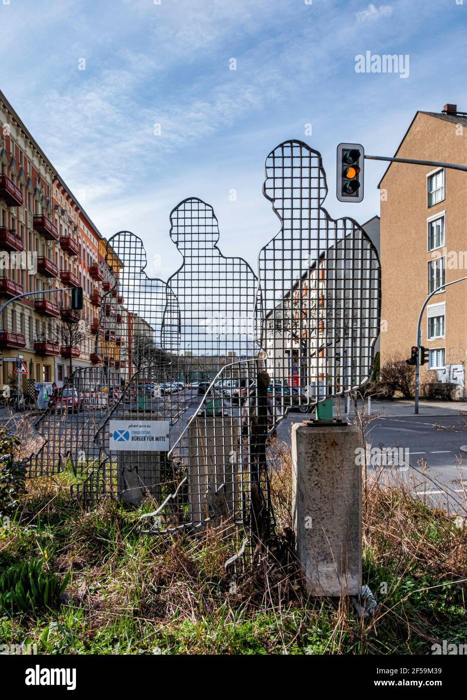 Carlini Metal sculptures on Gleim Oase, small community meeting place