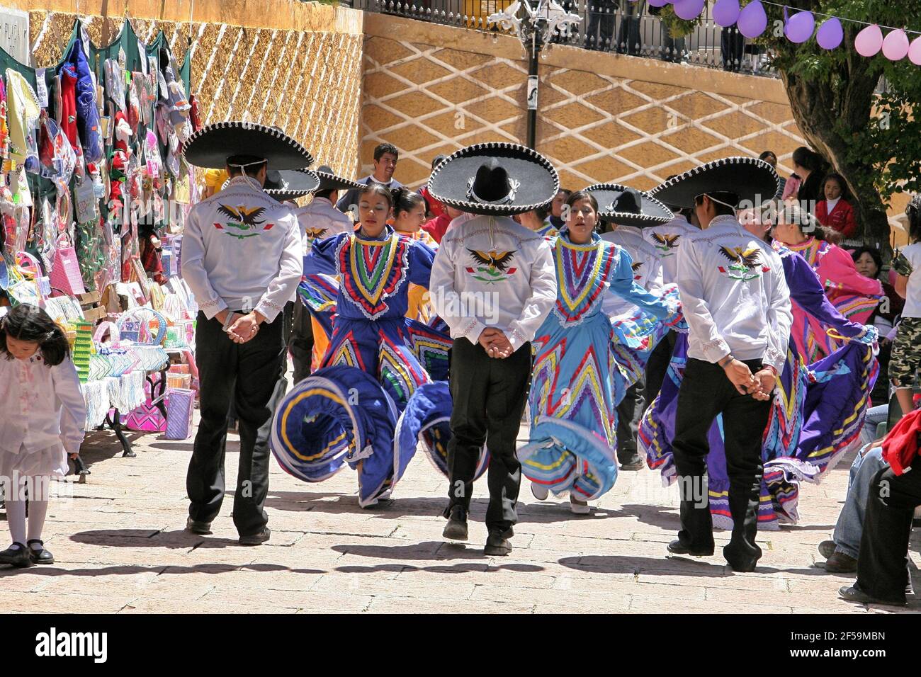 SAN LUIS POTOSì, MONACO Aug 10, 2016 Mexican dancers wearing