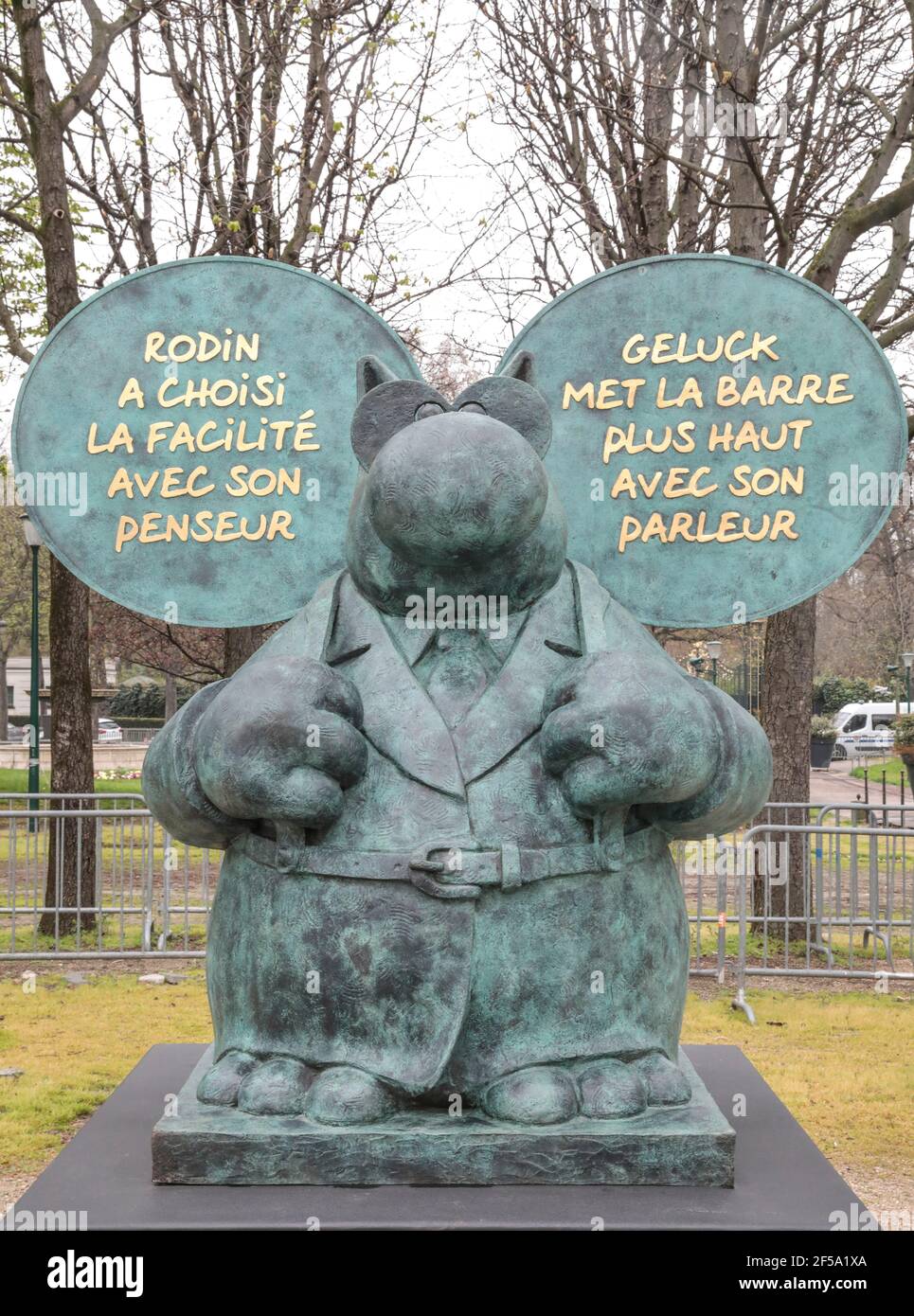 LE CHAT BY PHILIPPE GELUCK TWENTY SCULPTURES ON CHAMPS ELYSEES, PARIS