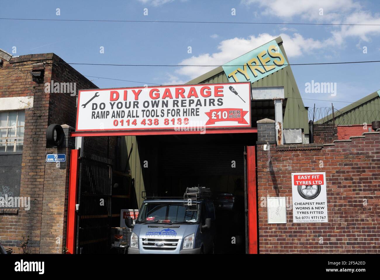 Car repairs hi-res stock photography and images - Alamy