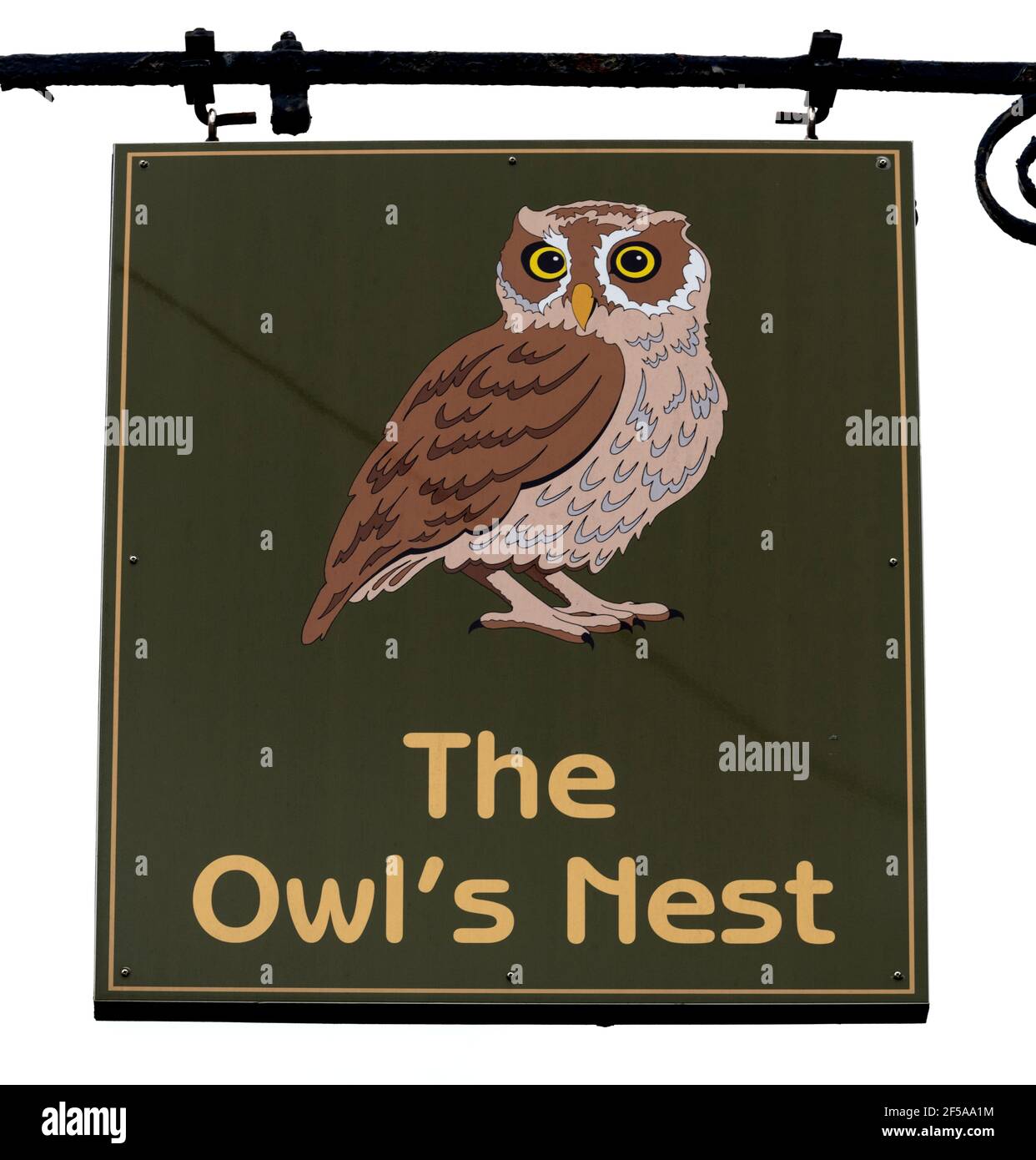 Traditional hanging pub sign outside the former 400 year old public house The Owl's Nest (now a restaurant) Winchester Street, Andover, Hampshire, UK Stock Photo