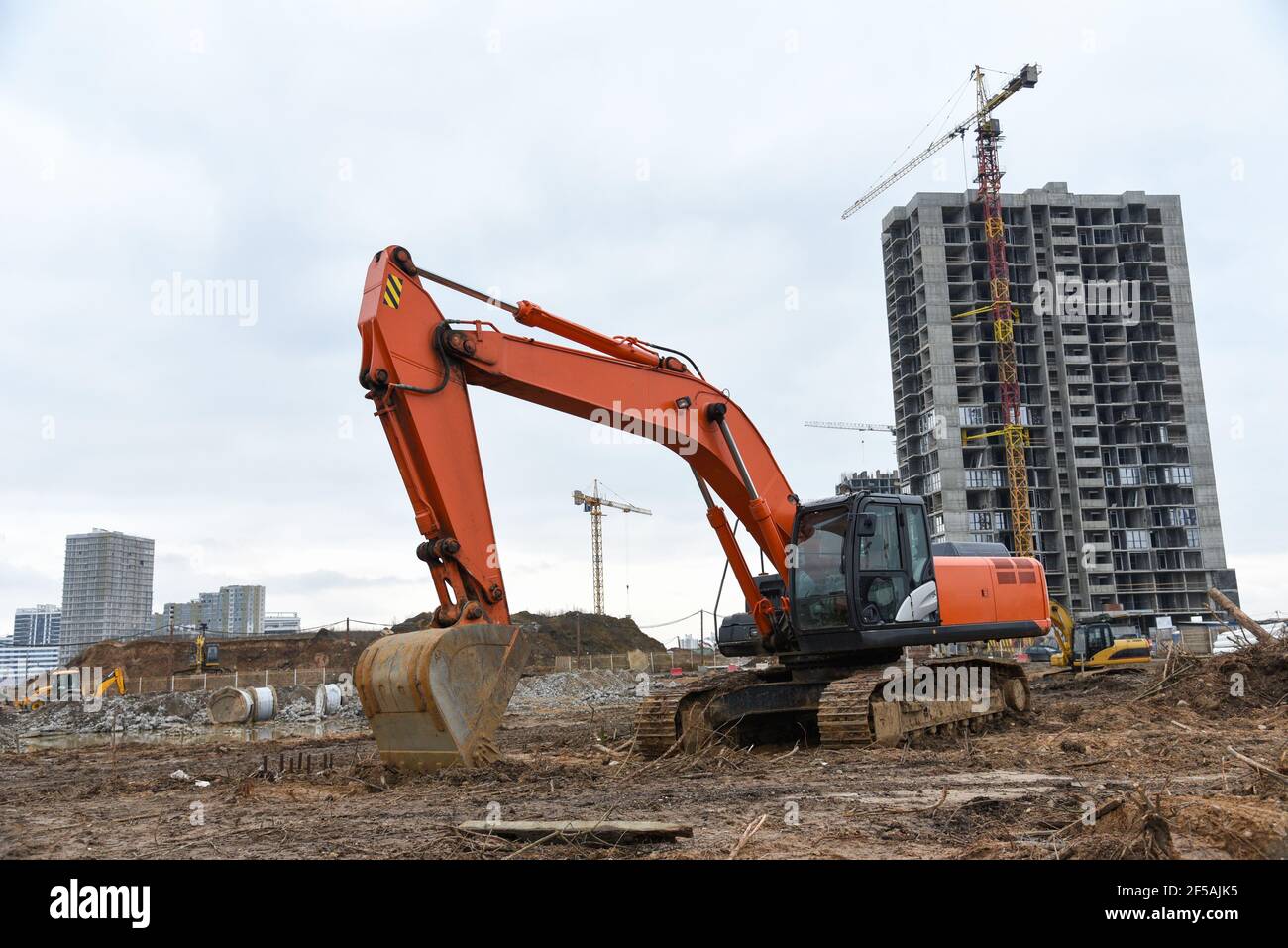 Large Machines In Action Lorry loader tractor action hi-res stock photography and images - Alamy