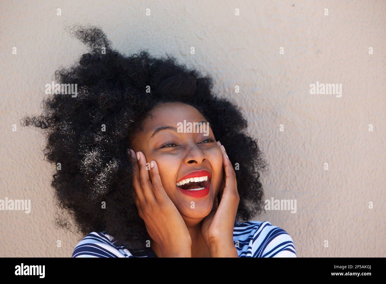 Hands afro american black young hi-res stock photography and images - Alamy