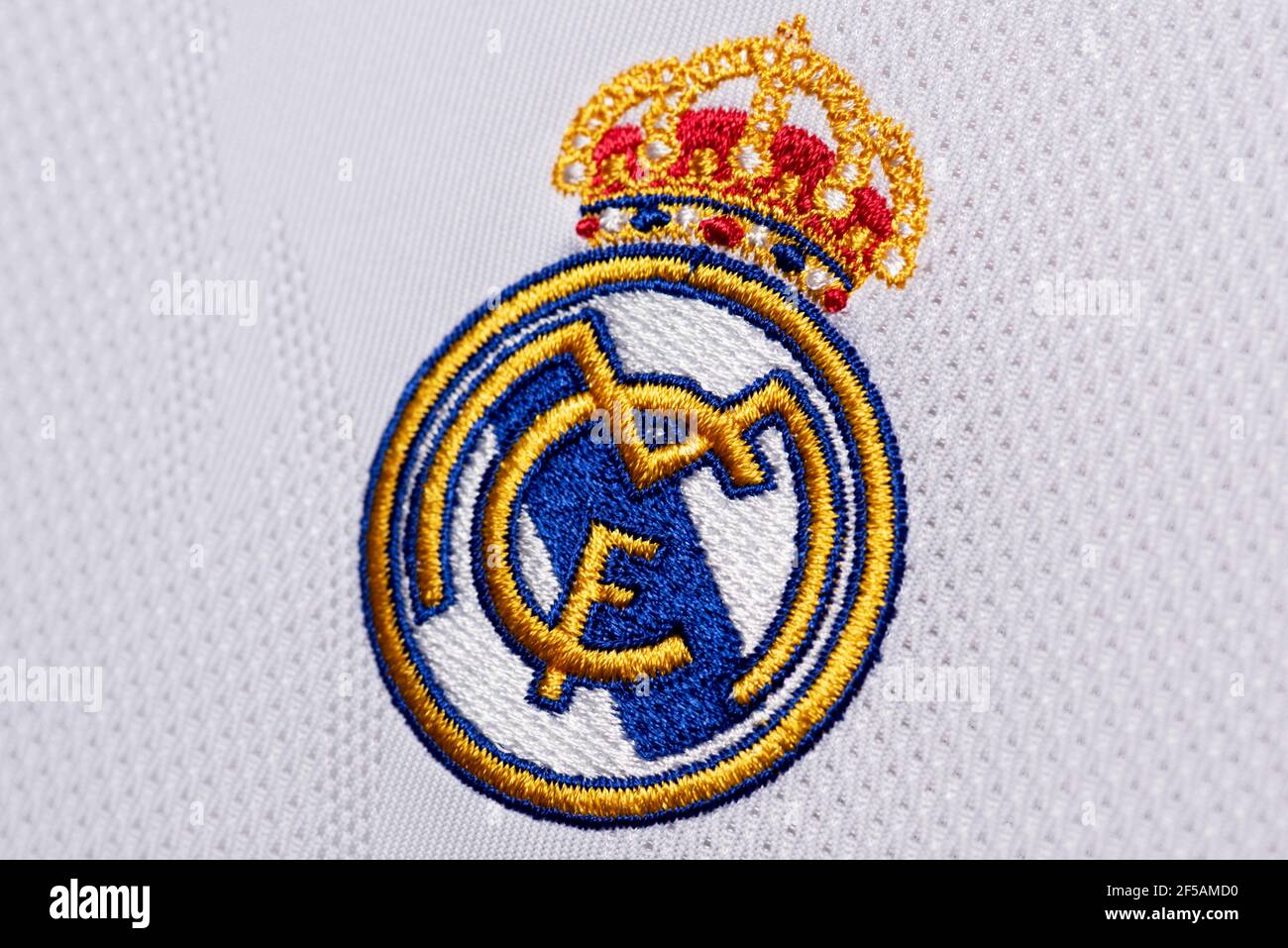 Real madrid badge hi-res stock photography and images - Alamy