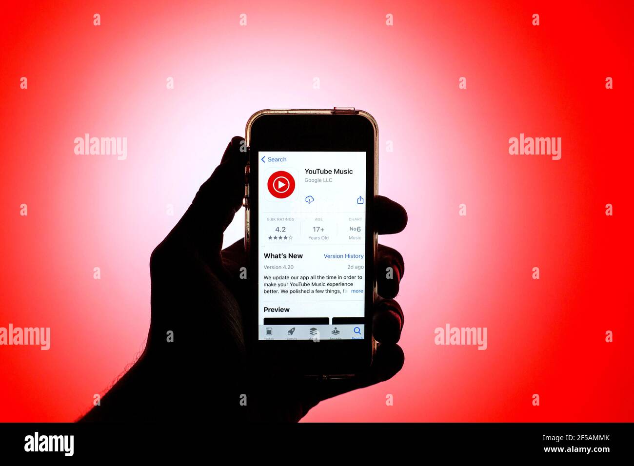 Youtube Music App High Resolution Stock Photography And Images Alamy