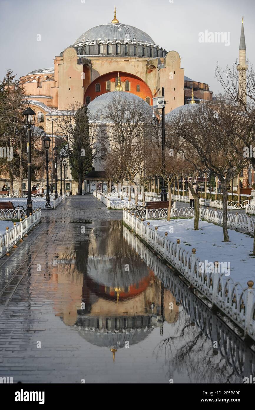 Hagia Sophia in Sultanahmet, Istanbul City, Turkey Stock Photo - Alamy