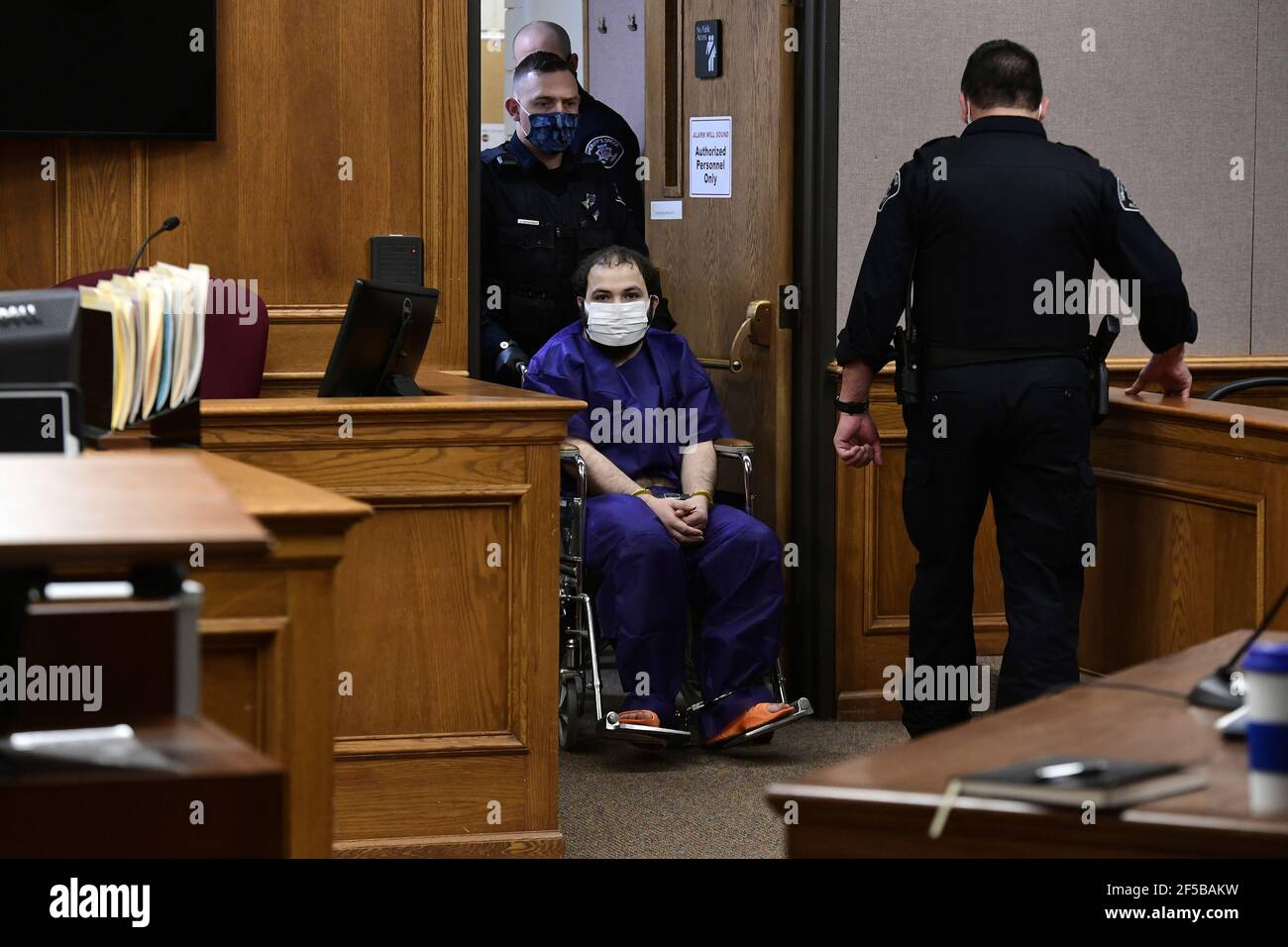 Court scene with judge hires stock photography and images Alamy
