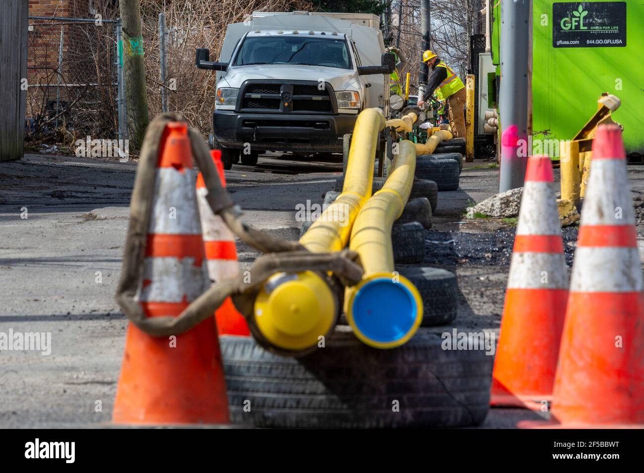 Detroit, Michigan - Workers for DTE Energy replace the original cast iron natural gas mains in the Morningside neighborhood. Stock Photo