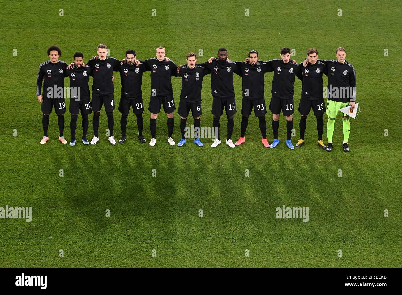 Duisburg, Germany. 25th Mar, 2021. The German team at the national anthem.  GES/Fussball/WM-Qualifikation: Germany - Iceland, 25.03.2021 Football/Soccer:  World Cup qualifying match: Germany vs. Iceland, Duisburg, Germany, March  25, 2021 | usage
