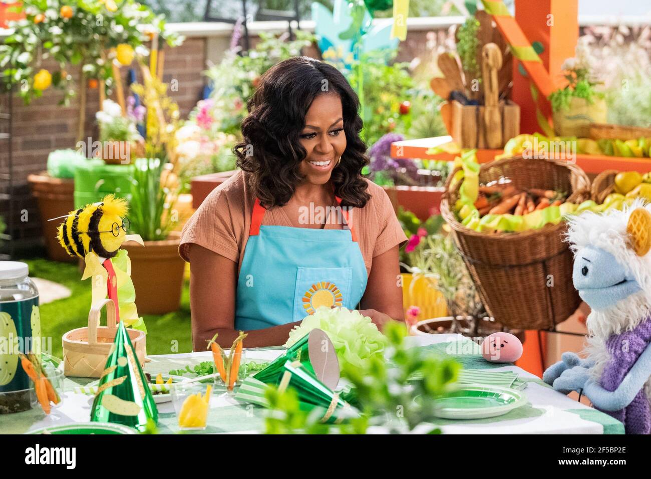 WAFFLES + MOCHI, (aka WAFFLES AND MOCHI), from left Busy Bee, Michelle Obama, Mochi, Waffles