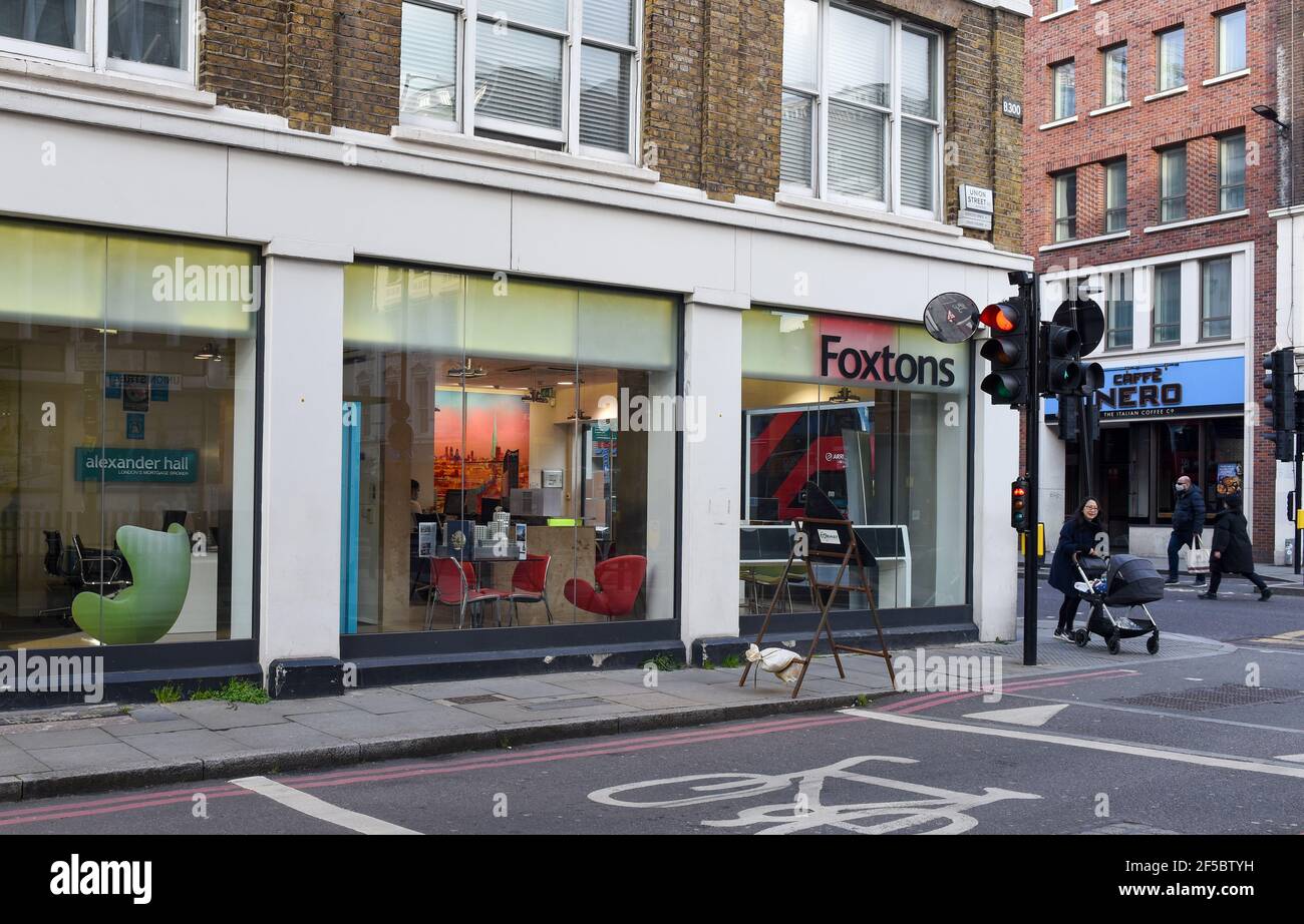 Foxtons estate agent branch seen in central London, Borough High Street Stock Photo