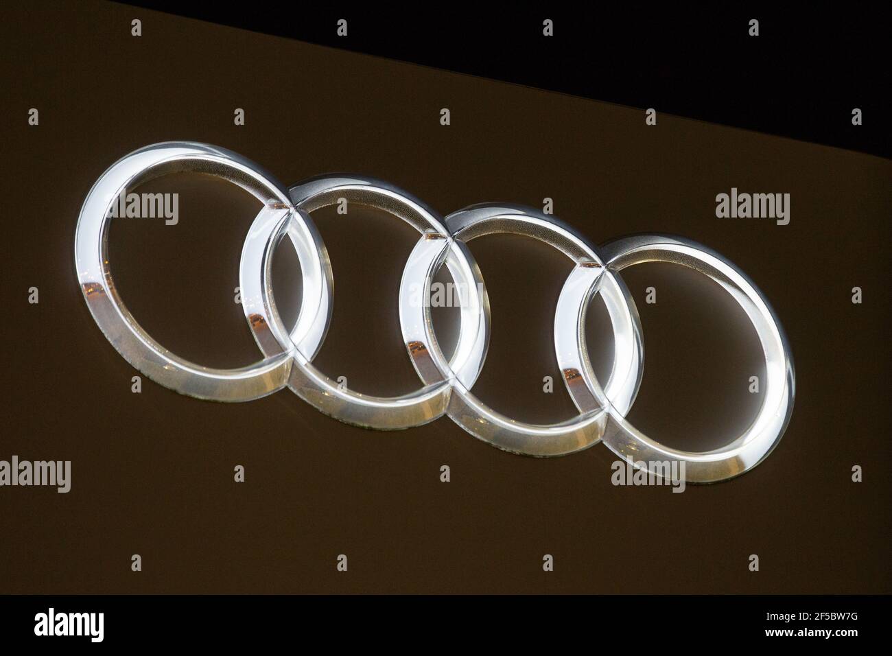 Lubin, Lower Silesia, Poland. 29th Dec, 2020. A view of the Audi brand logo on the Audi showroom in Lubin. Credit: Karol Serewis/SOPA Images/ZUMA Wire/Alamy Live News Stock Photo
