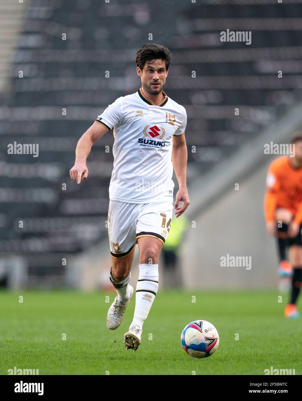Goalscorer Andrew Surman of MK Dons during the Sky Bet League 1 behind closed doors match between MK Dons and Oxford United at stadium:mk, Milton Keyn Stock Photo