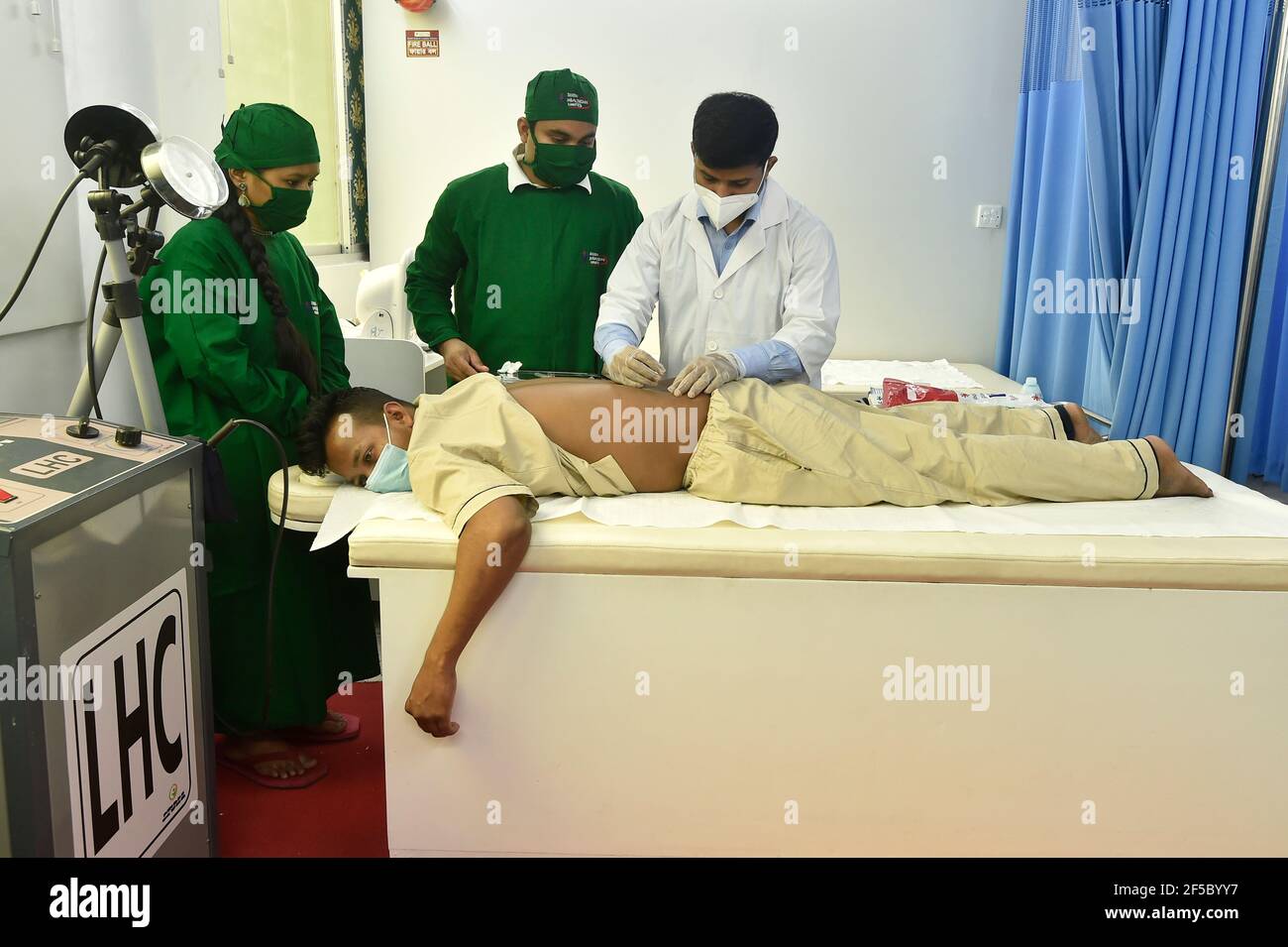 Medical clinic bangladesh hires stock photography and images Alamy