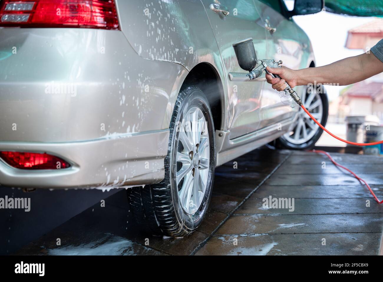 Cleaning and Disinfecting < Services < Passenger Cars
