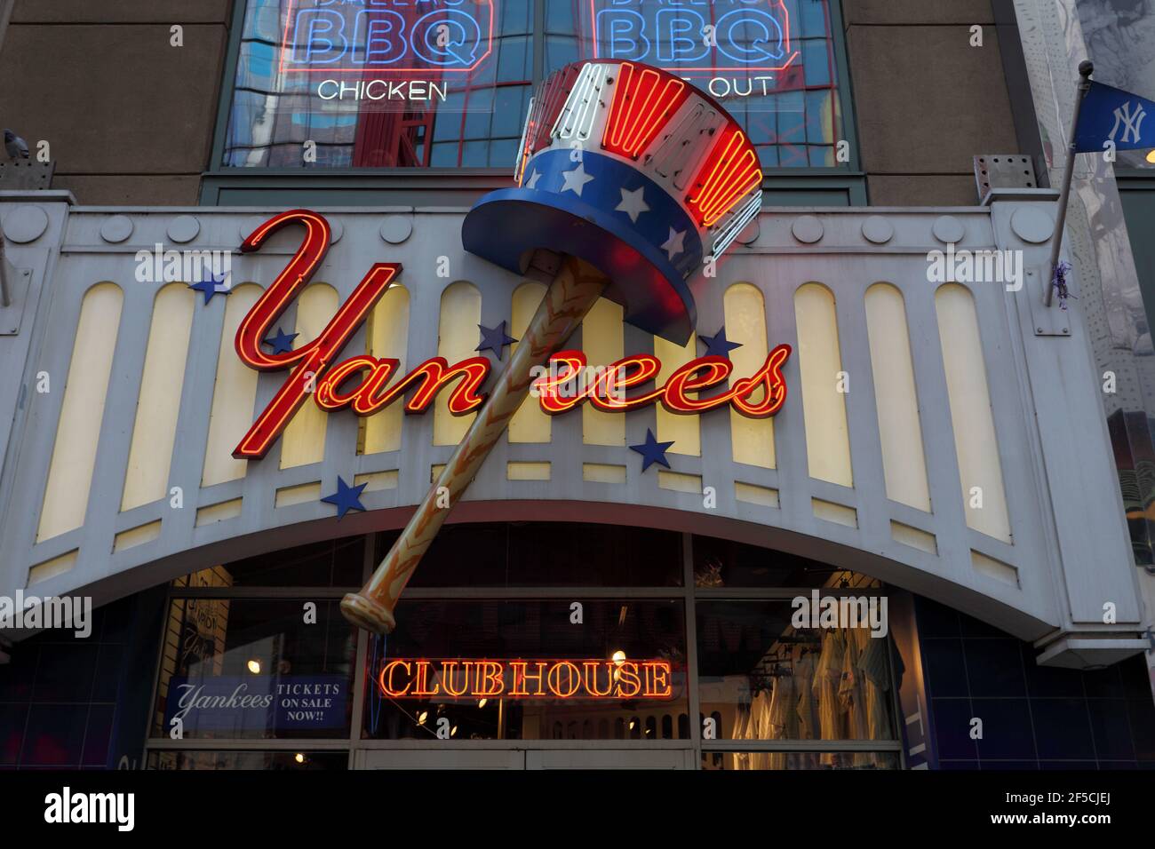 geography / travel, USA, New York, New York City, Yankees Clubhouse,  Baseball, 42nd Street, Midtown Ma,  Additional-Rights-Clearance-Info-Not-Available Stock Photo - Alamy
