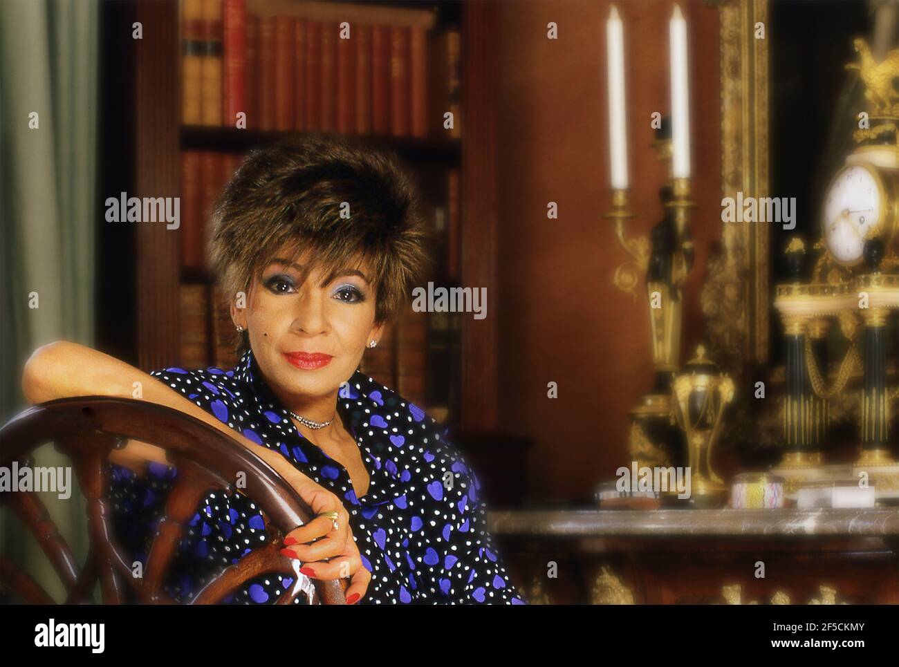 Dame Shirley Bassey  photographed in London 1987 Stock Photo