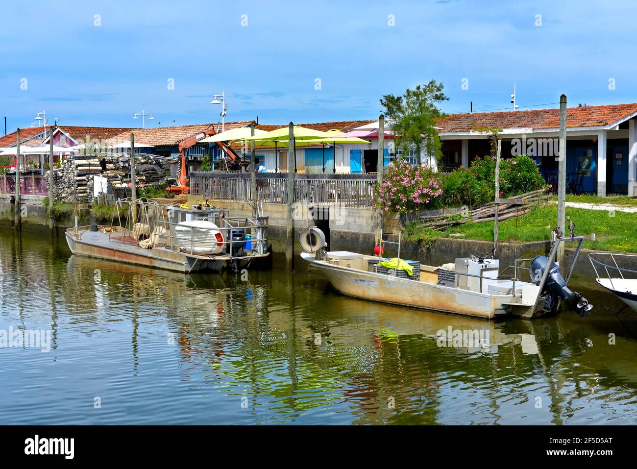 Oyster-farming port of Audenge, commune is a located on the northeast shore  of Arcachon Bay, in the Gironde department in southwestern France Stock  Photo - Alamy