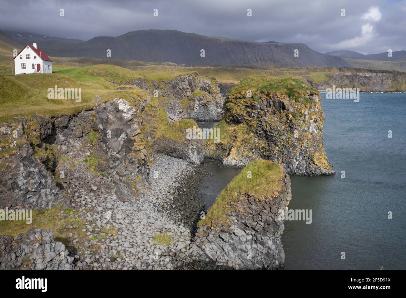 coast between Arnarstapi and Hellnar, house by the sea, western Iceland, Iceland, Snaefellsnes Stock Photo