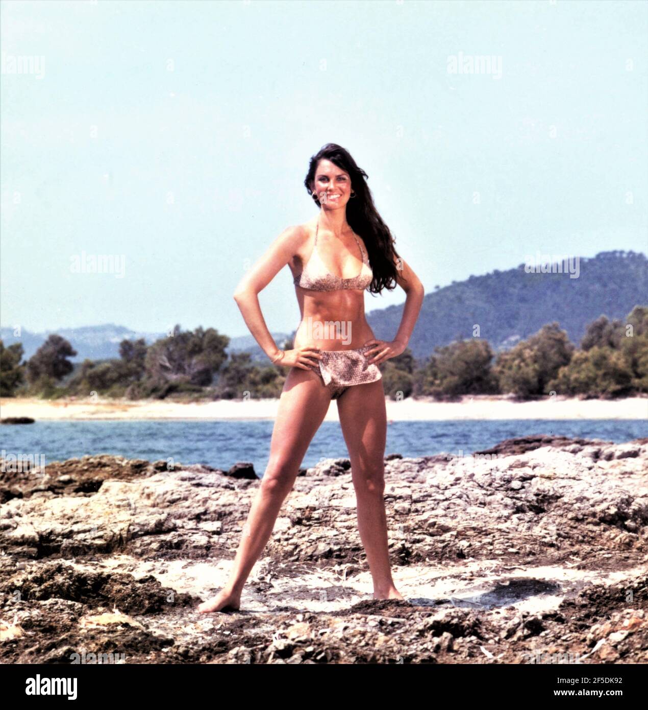 CAROLINE MUNRO Bikini Pin Up Portrait on location during filming of THE GOLDEN VOYAGE OF SINBAD 1973 director STUART HESSLER producers Ray Harryhausen and Charles H. Schneer Ameran Films / Morningside Productions / Columbia Pictures Stock Photo
