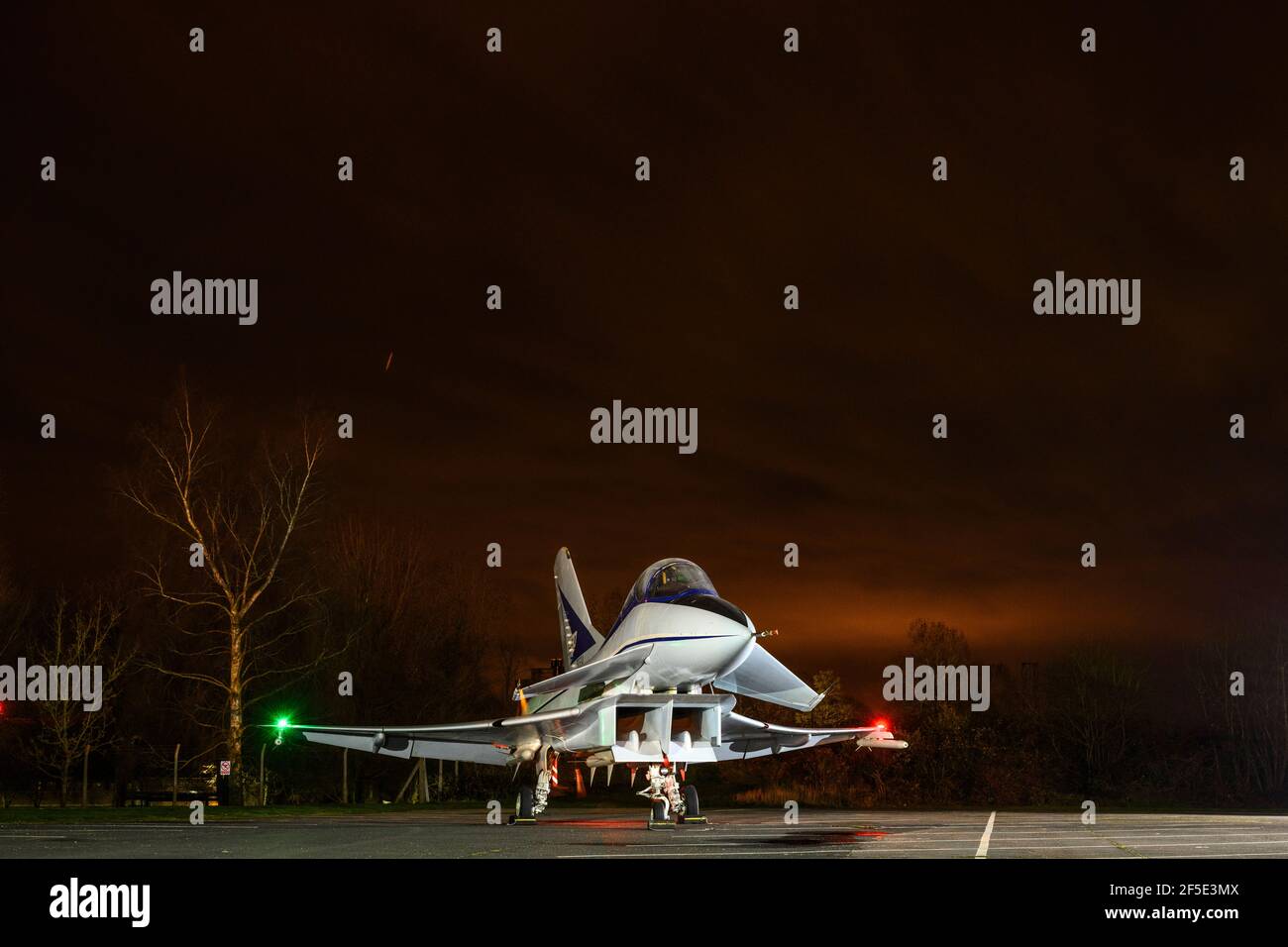 Threshold aero hires stock photography and images Alamy