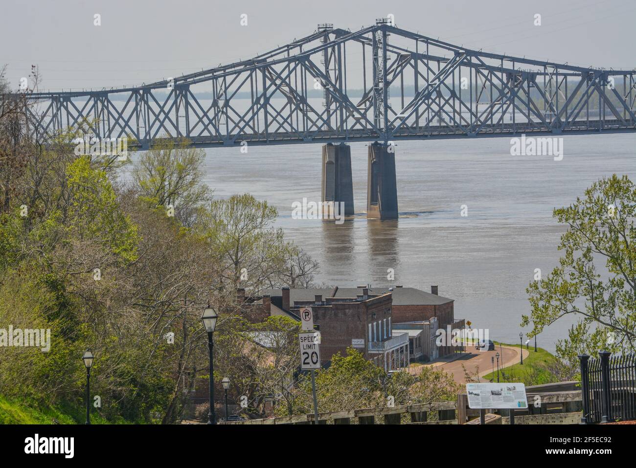 Natchez mississippi bridges hires stock photography and images Alamy