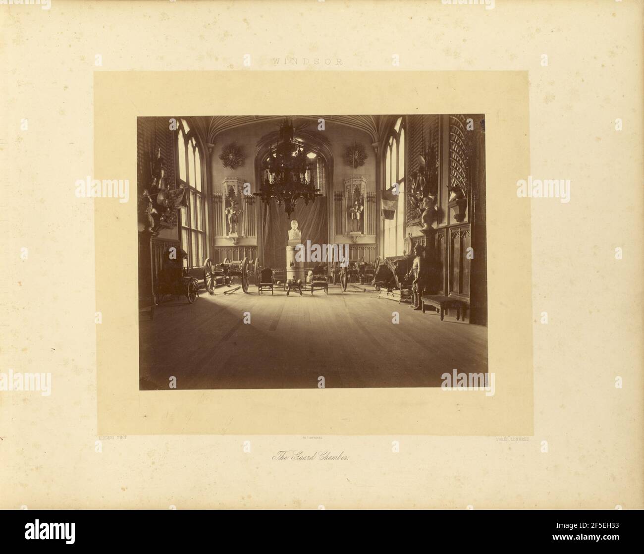 Guard chamber hires stock photography and images Alamy