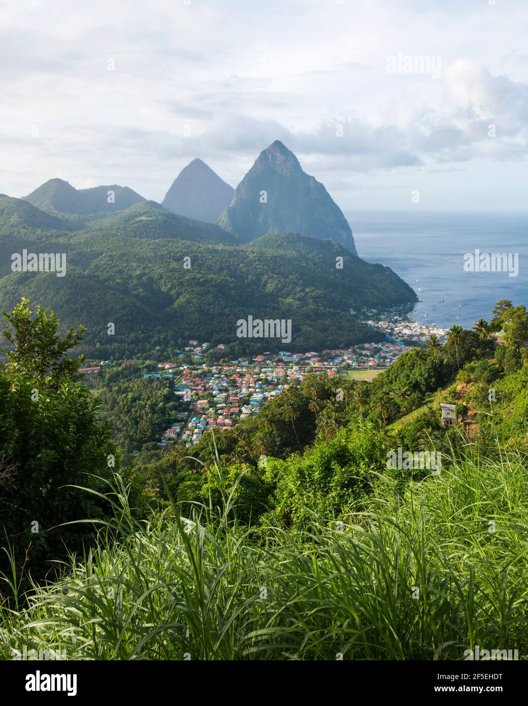 House in st lucia hi-res stock photography and images - Alamy